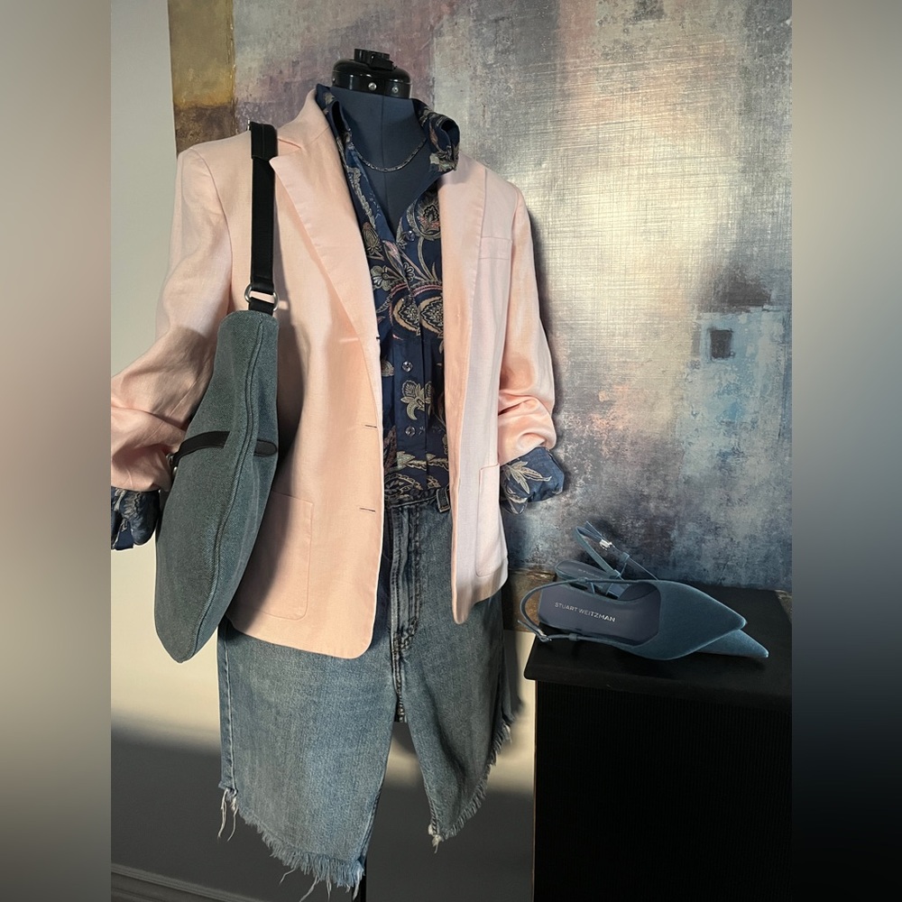 Coming Soon! NWT Stuart Weitzman Elegant Denim Sling Bscks